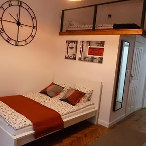  Apartment City Space